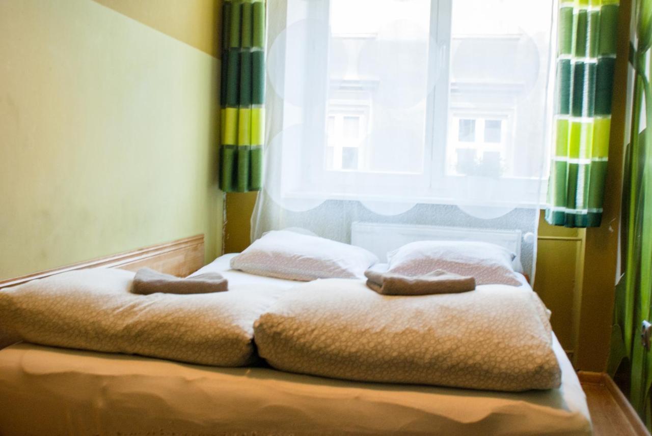 Hostel Smocza Jama