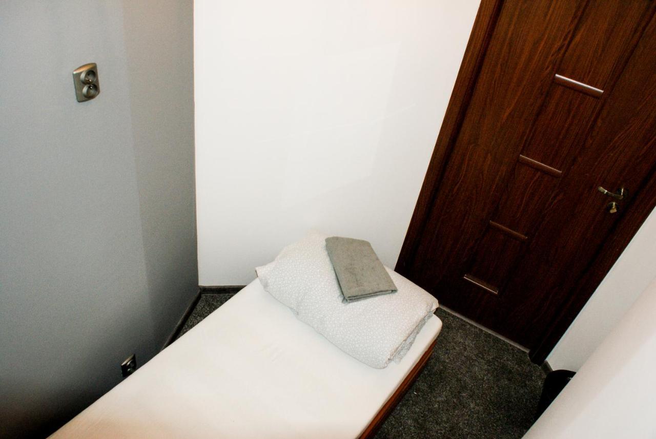 Hostel Smocza Jama *